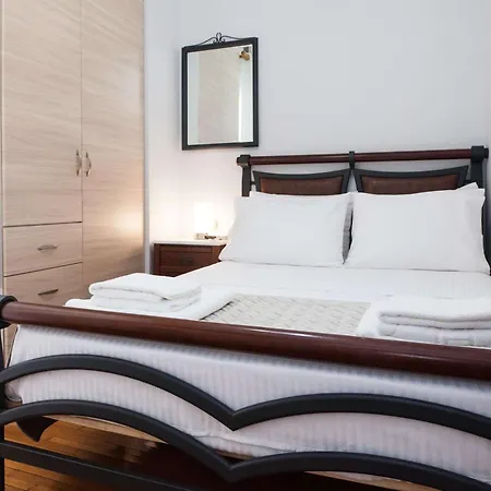 Apartment Central 2 Bd Apt With Balcony By Monastiraki