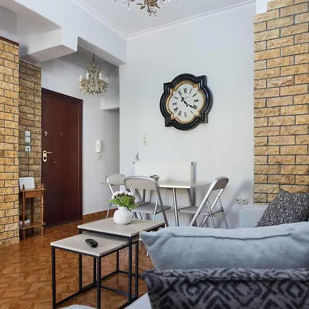 Apartment Central 2 Bd Apt With Balcony By Monastiraki *
