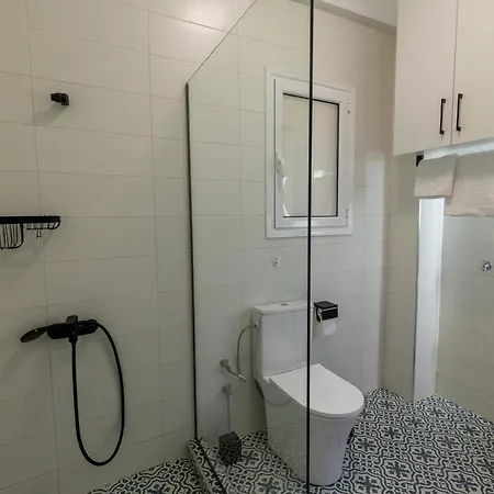 Apartment Center Retreat *
