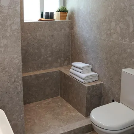 Mint - Modern In The Heart Of Chalandri Apartamento