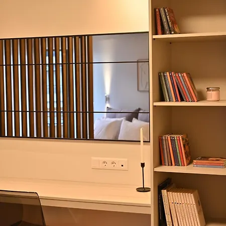 Luxury Sanctuary- Amazing Sea View - Access Apartment *
