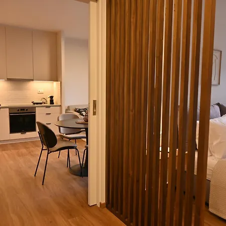 Luxury Sanctuary- Amazing Sea View - Access Athens