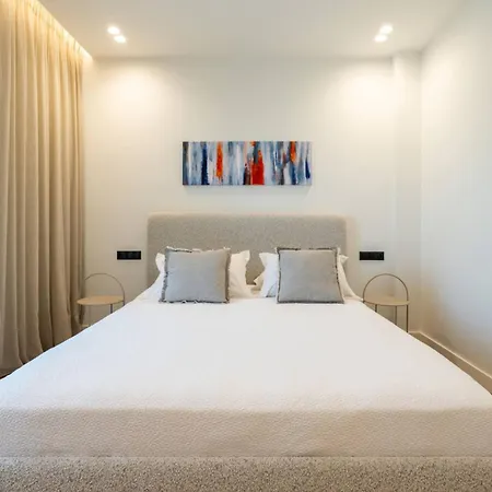 2-bd Luxury Apt. Sea View Balcony Near The Apartment *