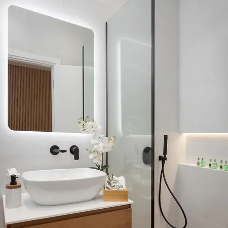 Athena's Lemon Grove Glyfada Apartment Athens