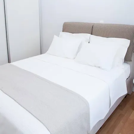 Appartamento Fully Renovated, Modern Beauty In Athens!