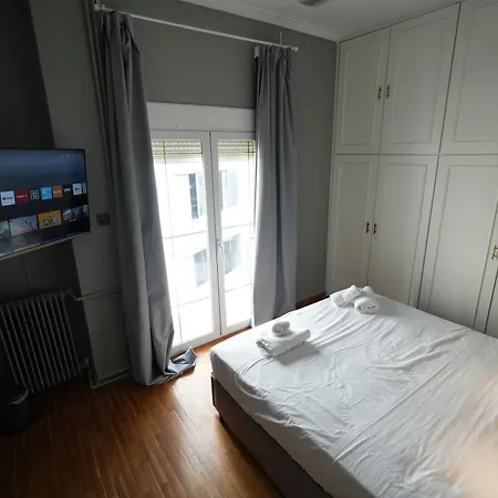 Modern Athenian Penthouse Apartment *