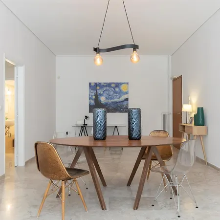 Апартаменты Lovely In Psychiko - Renovation 2025 *