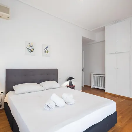 Lovely In Psychiko - Renovation 2025 Афины