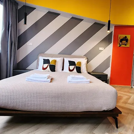 Yalarent Retreat Apartment Athens