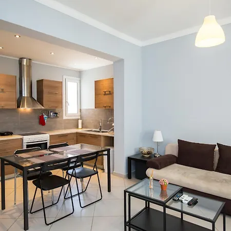Spacious1 Bedroom Flat In The Heart Of Apartment