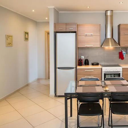 Spacious1 Bedroom Flat In The Heart Of Athens