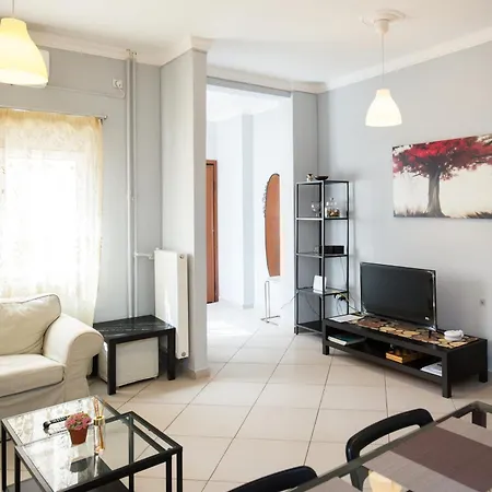 Apartment Spacious1 Bedroom Flat In The Heart Of