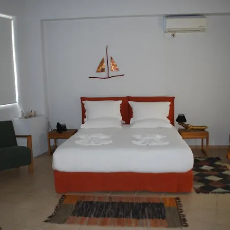 Lotus Hotel