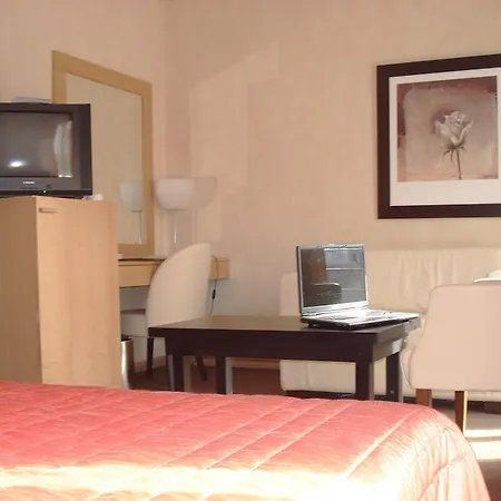 Hotel Lozenge 4*