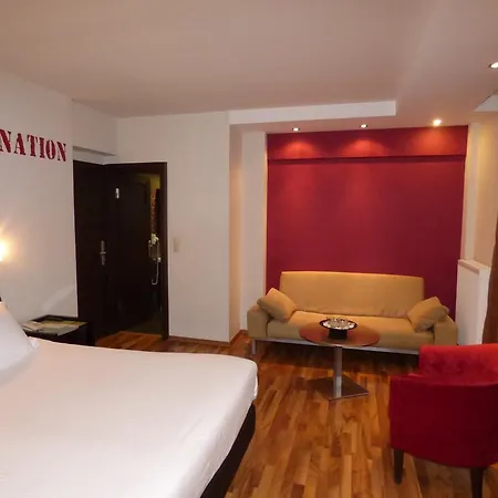 Habitat Aparthotel
