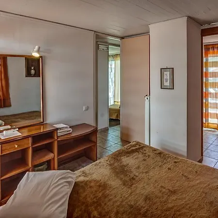 Apart-hotel Zina Atenas
