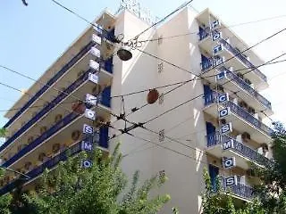 Hotel Cosmos 2*