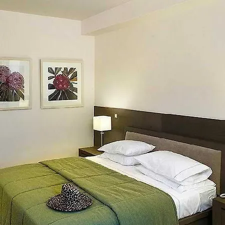 Amalia Hotel 4*
