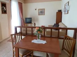 Zina Atenas