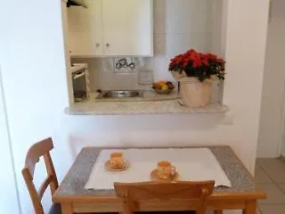 Zina Atenas