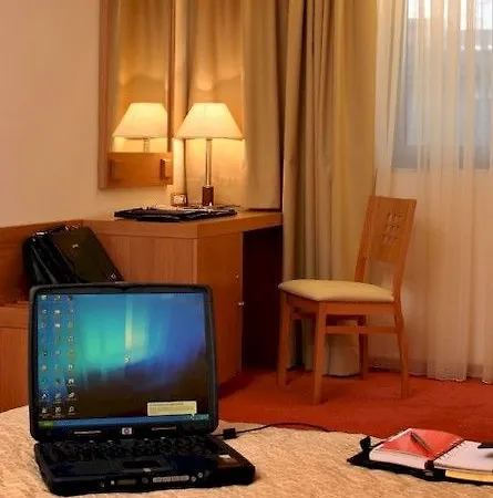 Ilissos Otel 4*