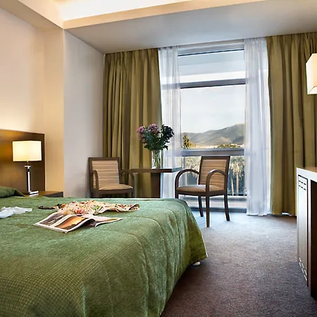 Amalia Hotel 4*