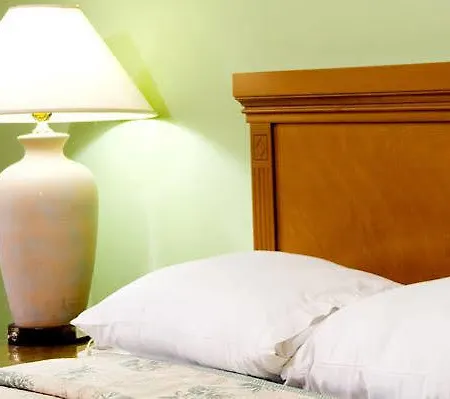 Hill Hotel 2*