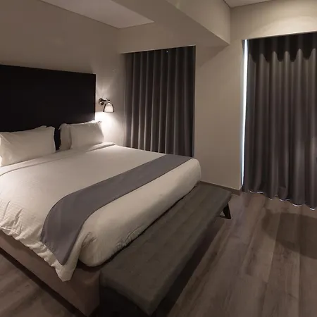 Hotel Lozenge 4*