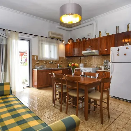 Authentic Elegance At Acropolis * Ateny