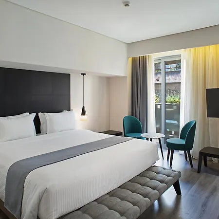 Lozenge Hotel 4*