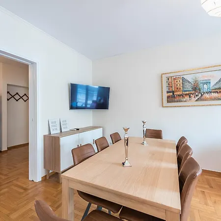 Crown Paradise Apartment Athens