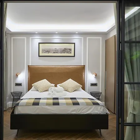 Hotel Marble House