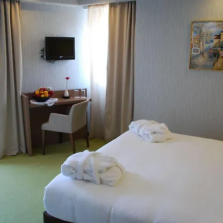 Hotel Lotus