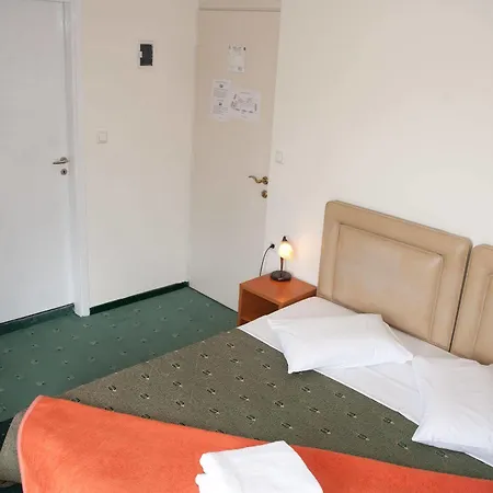 Nestorion Hotell 2*