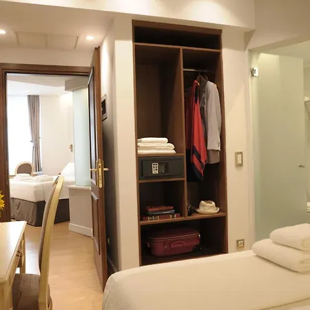 Отель Acropolian Spirit Boutique
