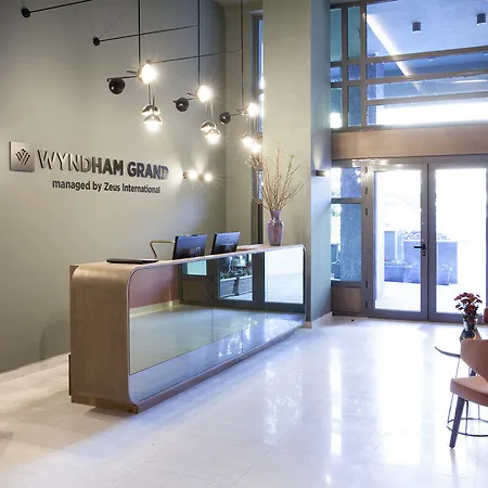 Hotel Wyndham 5*