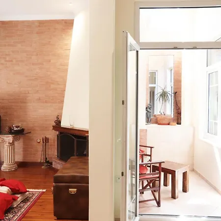 Pagrati Penthouse *