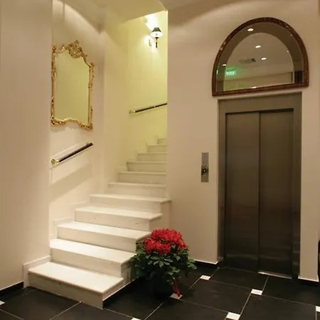 Lotus Hotel Atenas