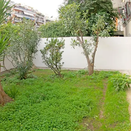 Stylish Center Garden *