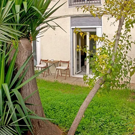 Stylish Center Garden Apartamento Atenas