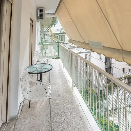 Victoria Apartment