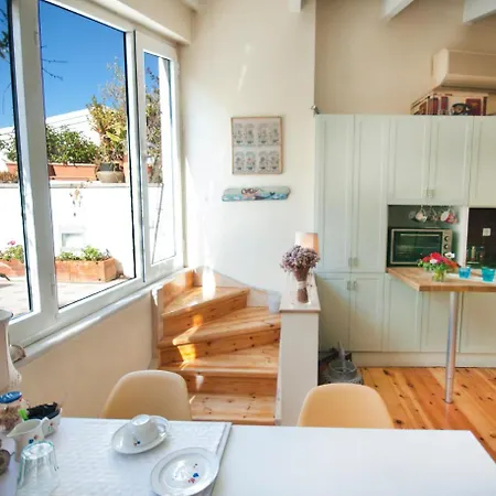 Lilly's House In Plaka דירה אתונה