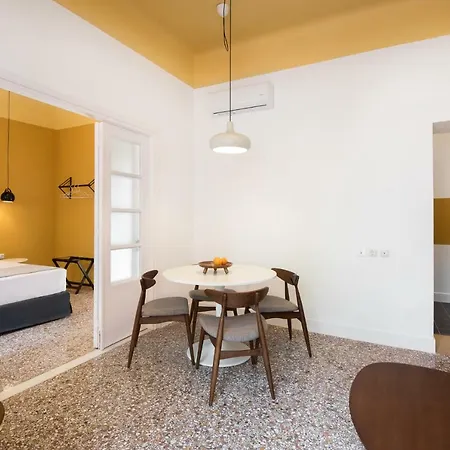 K8 Aparthotel