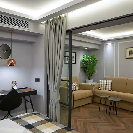 Hotel Marble House