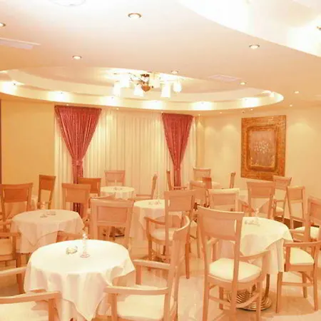 Hotel Nefeli 3*