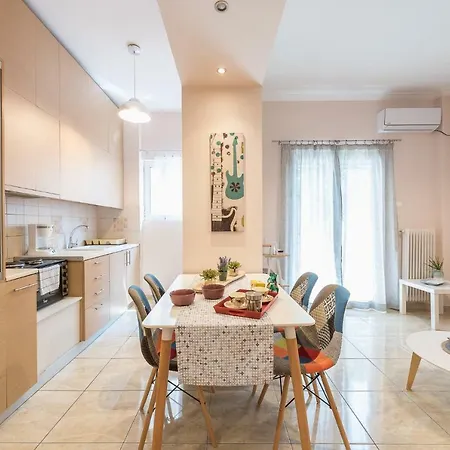 Stylish Acropolis By Cloudkeys Appartamento Atene