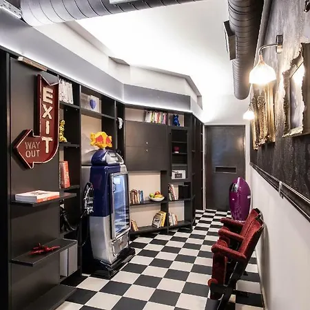 Bespoke House Apart-hotel 3*