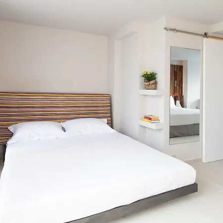 Bespoke House 3* Atenas