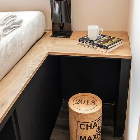 Bespoke House Apart-hotel Atenas