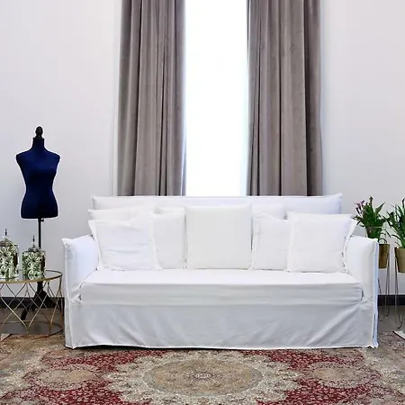 2 Mazi شقة فندقية 3*